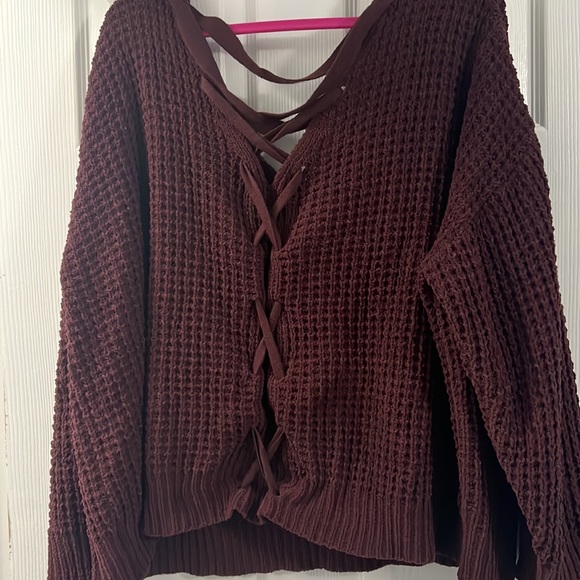 Burgandy Sweater - Picture 4 of 6